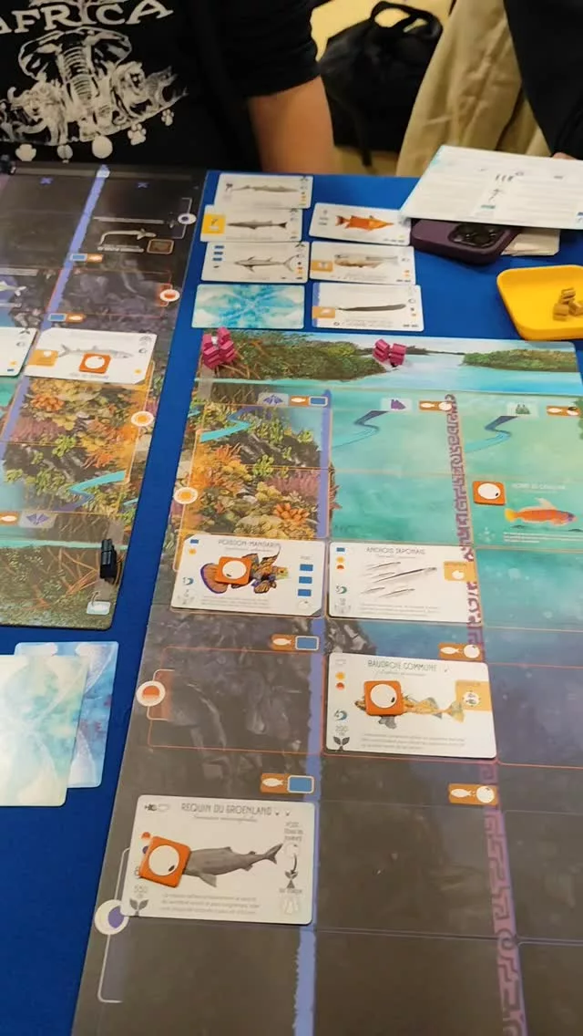 🎲 Retour sur nos dernières sessions Fumbles ! 🎥📸

Merci à toutes et tous pour votre présence et votre bonne humeur !

Revivez les meilleurs moments en vidéo et en images sur nos réseaux !

Entre parties épiques, nouveautés à tester et prototypes en tout genre, on ne s'ennuie jamais chez Fumbles ! 🧩🃏✨

Et ce n’est pas fini…

📅 Rendez-vous vendredi prochain pour une session pas comme les autres :
Ludique ET gourmande ! 🍰🍬
Préparez vos dés… et vos papilles !

#Fumbles #JeuxDeSociété #SoiréeJeux #Prototypes #FunEtGourmandise